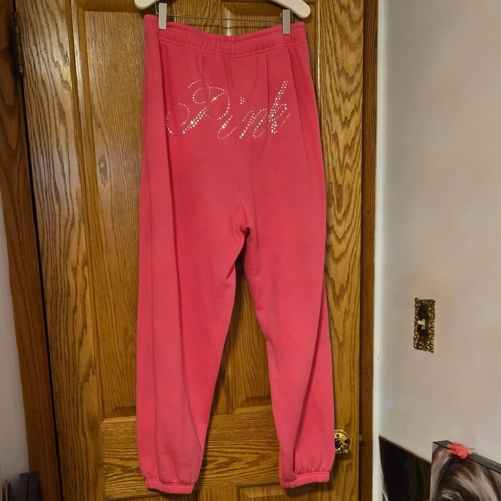 VICTORIAS SECTET PINK LIMITED EDITION JOGGERS